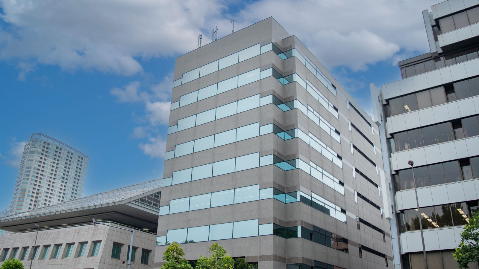 Riverfield company logo